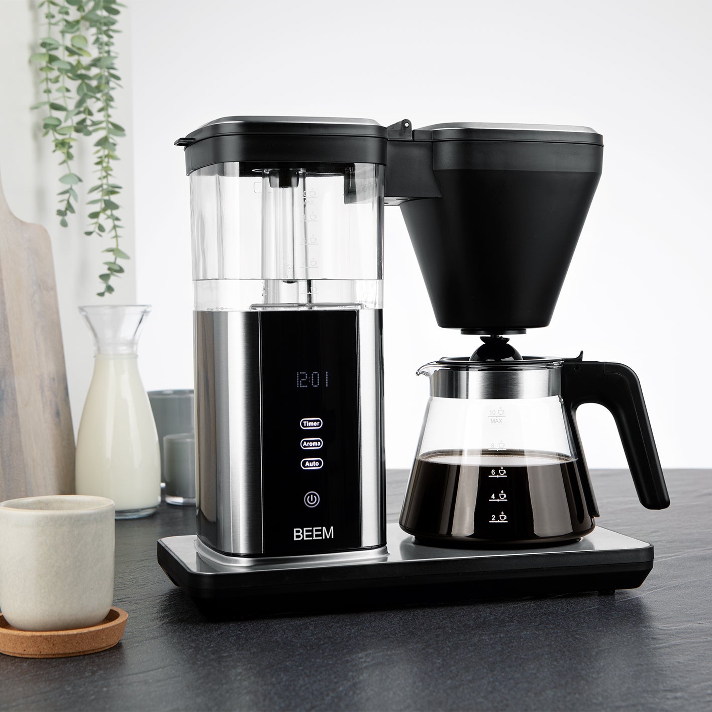 Filterkaffeemaschine - Glas mit digitalem Touch-Display, Aroma-Plus-Funktion und 1,25 l Glaskanne für bis zu 10 Tassen Kaffee.