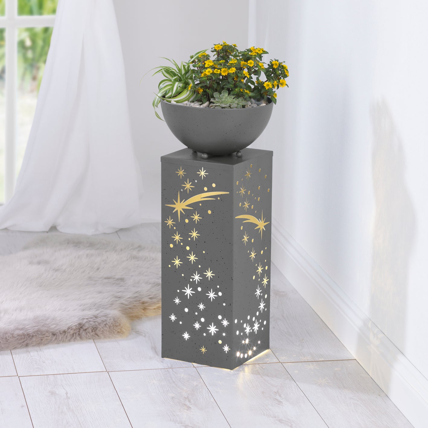 LED-Dekosäule Beton-Optik "Sternschnuppe" mit Pflanzschale, warmweiß leuchtend, batterie- und timerbetrieben, 59 cm.
