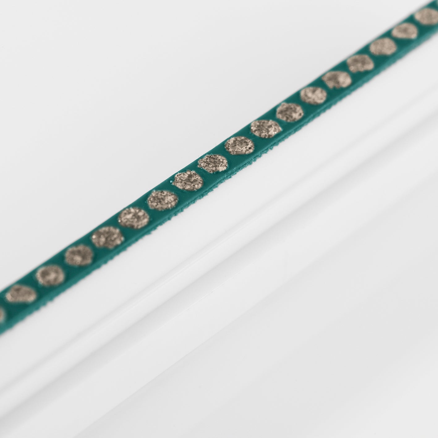Reinigungswerkzeug-Basis Set (1x Fugenbürste & 1x Schleifsteg 3mm) mit Industriediamanten für gründliche Reinigung.