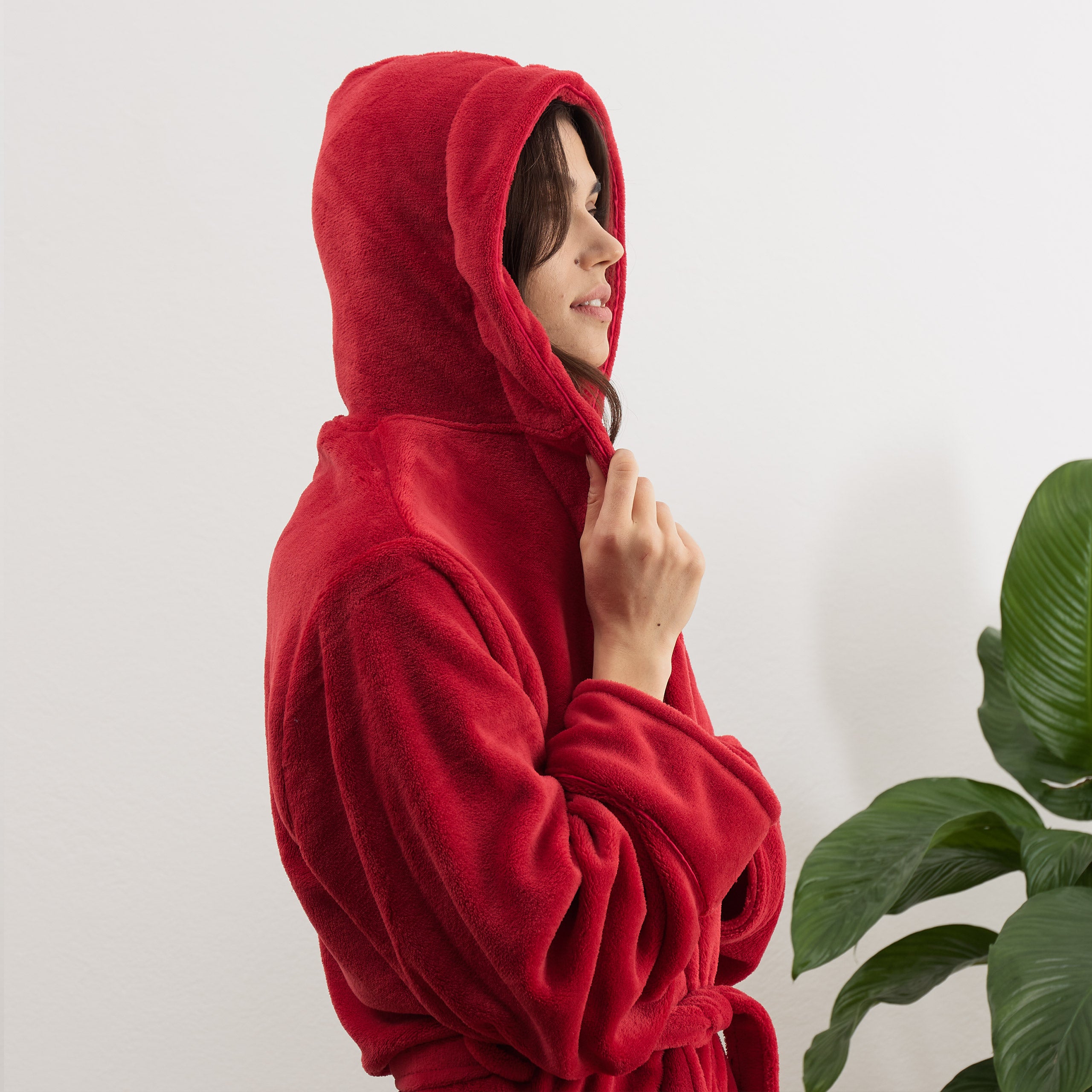 Luxury Mikrofaser Bademantel mit Kapuze für Damen und Herren - Rot - Größe S, flauschig, wärmend und bequem.