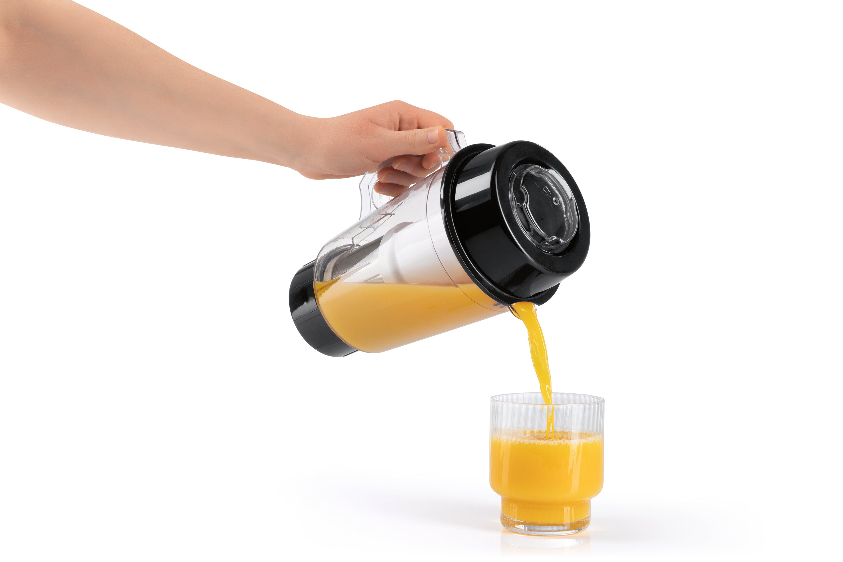 Zubehörset L für Mr. Magic Power 400 Pro - Schwarz mit praktischem Becher zum Ausgießen von frisch gemixten Getränken.