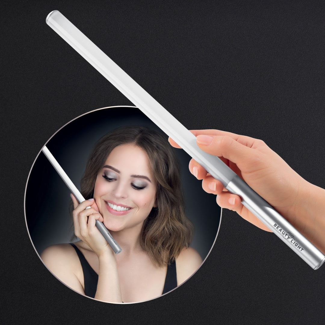 LED-Spiegelleuchte mit Akku von my BEAUTY LIGHT®, kabellos, dimmbar, 5-in-1 Tageslichteinstellungen für perfektes Make-up und Pflege.