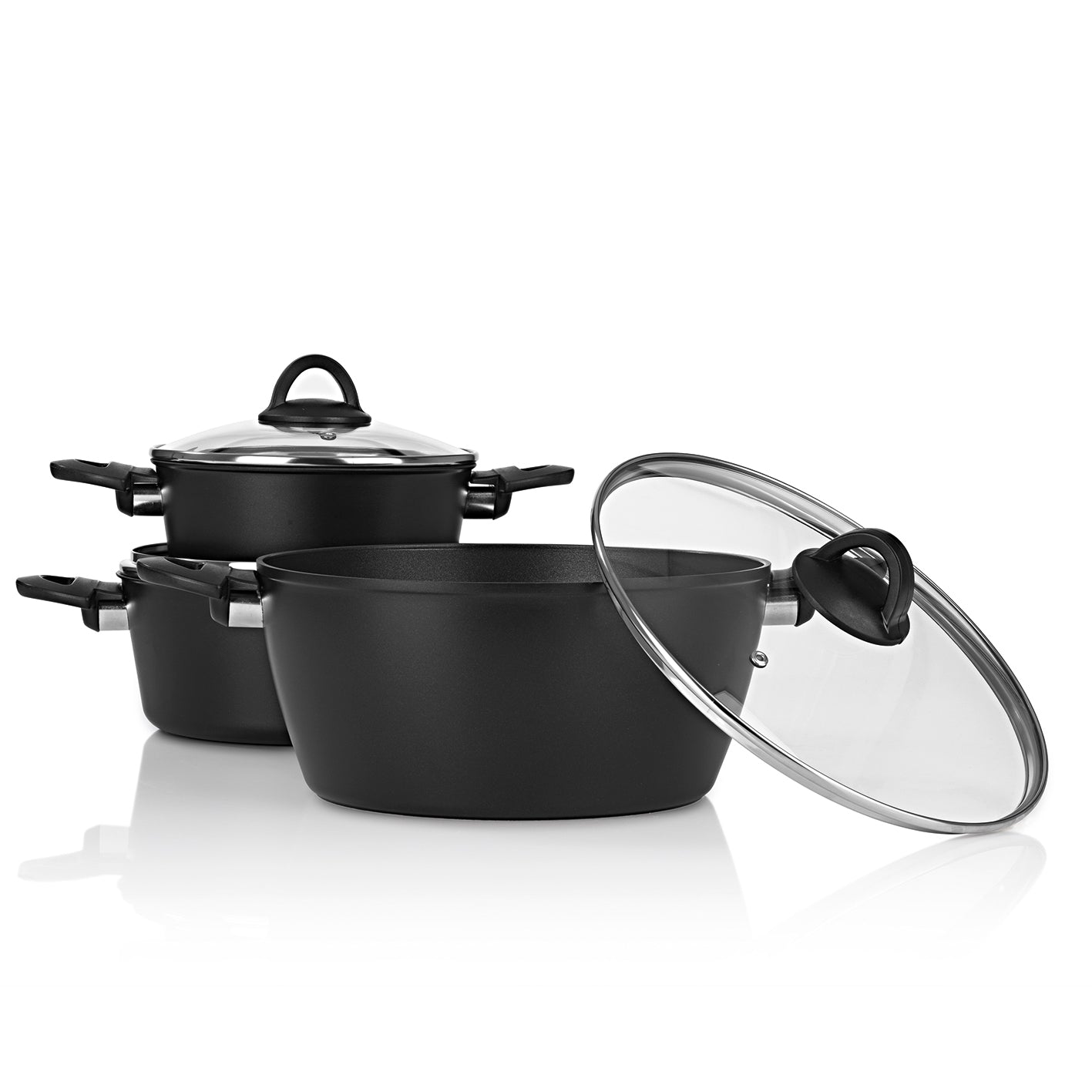 Aluminium-Kochtopf geschmiedet - 20 cm - schwarz, robust, kratzunempfindlich, mit Cool-Touch-Griffen, geeignet für alle Herdarten inklusive Induktion.