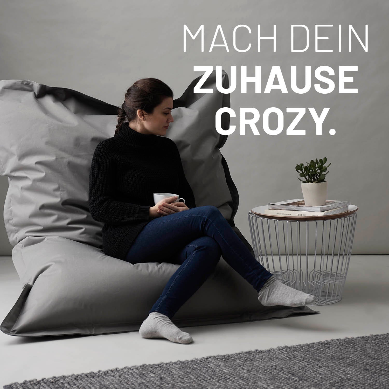 Sitzsack Classic XXL (380 L) - indoor & outdoor - Rotwein in modernem Design für entspanntes Sitzen und Liegen drinnen oder draußen.