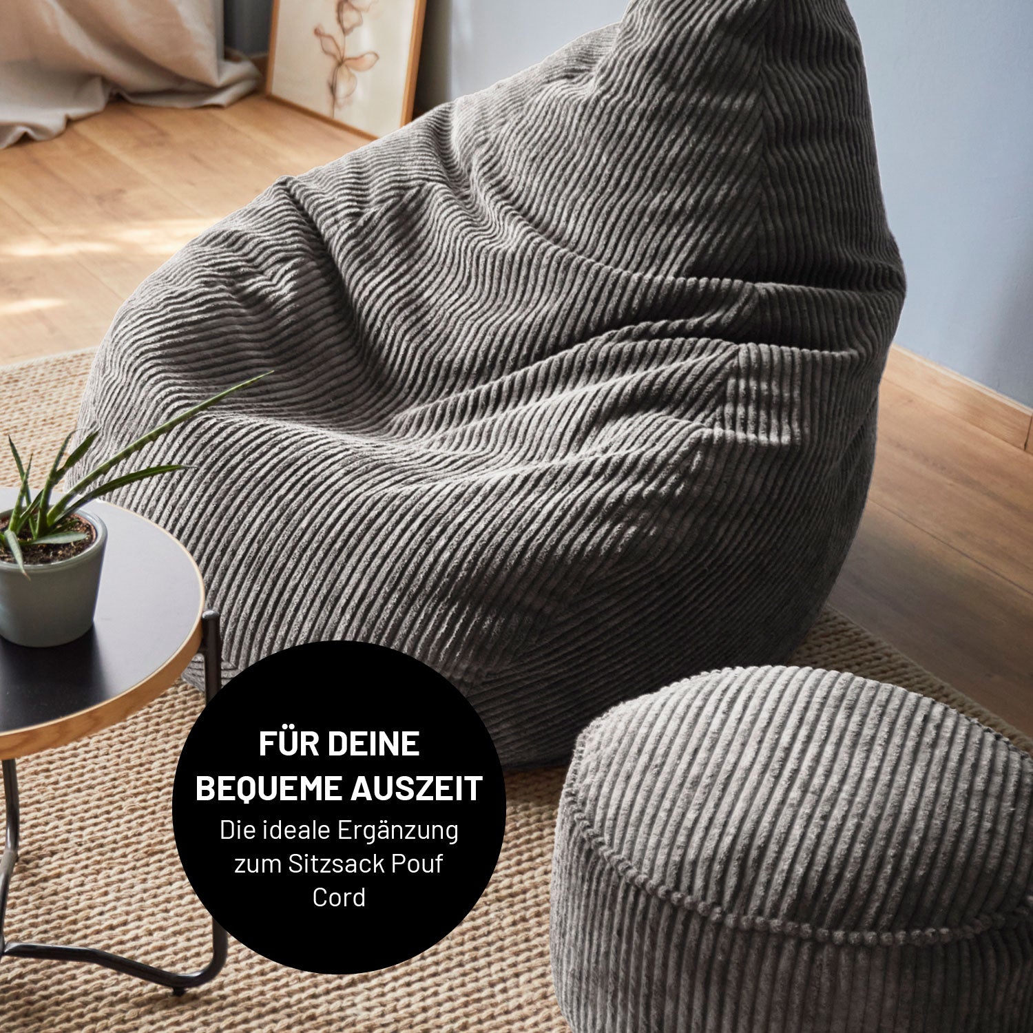 Sitzsack GIANT aus der Cord-Reihe - Grau mit cordartigem Stoff, großzügig und bequem für modernes Wohnen und entspannte Momente.