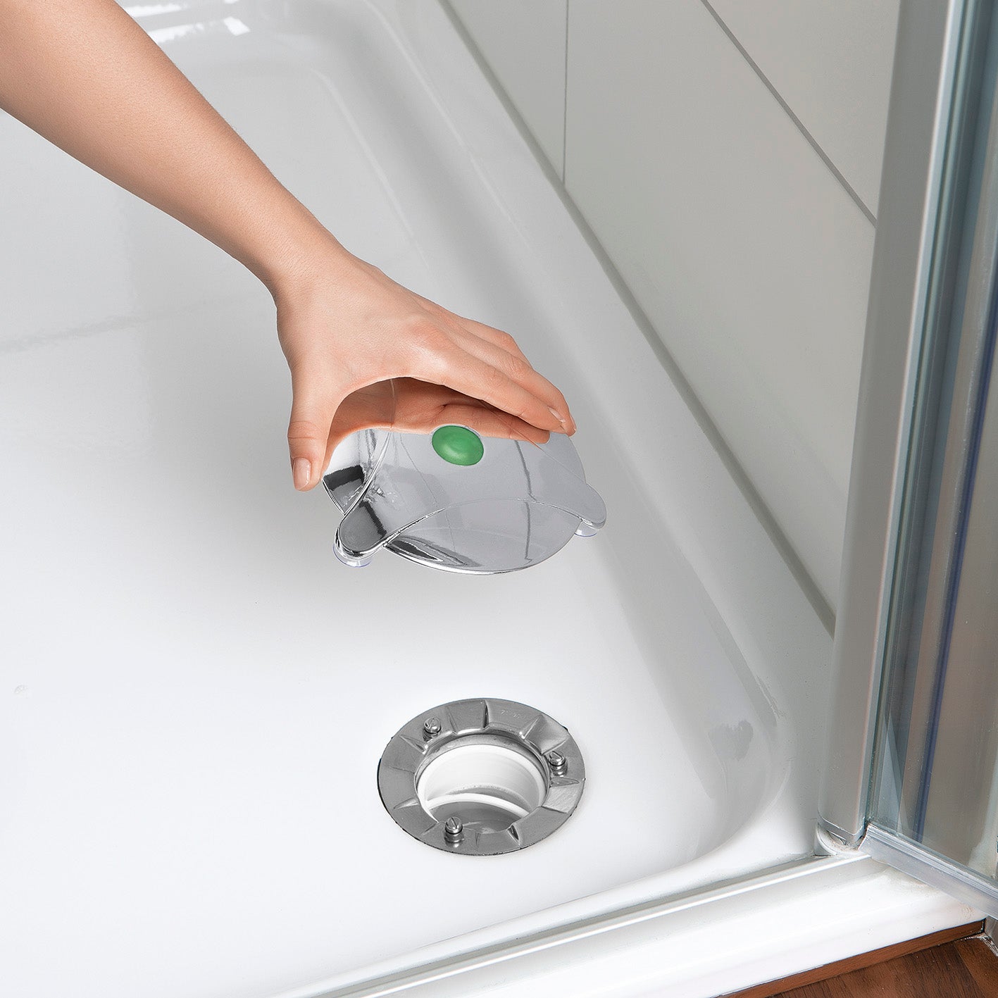 Abfluss-Fee Dusche mit Verschlussstopfen hält Abfluss sauber, verhindert Verstopfung und schlechte Gerüche, einfache Montage mit Saugnäpfen.
