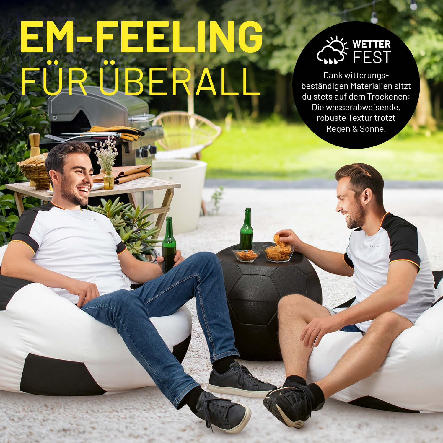 EM 2024 Fan-Lounge 1 + 1 mit XXL-Fußball-Sitzsack und Fußball-Sitz-Kühlbox, wetterfest und perfekt für Indoor & Outdoor.