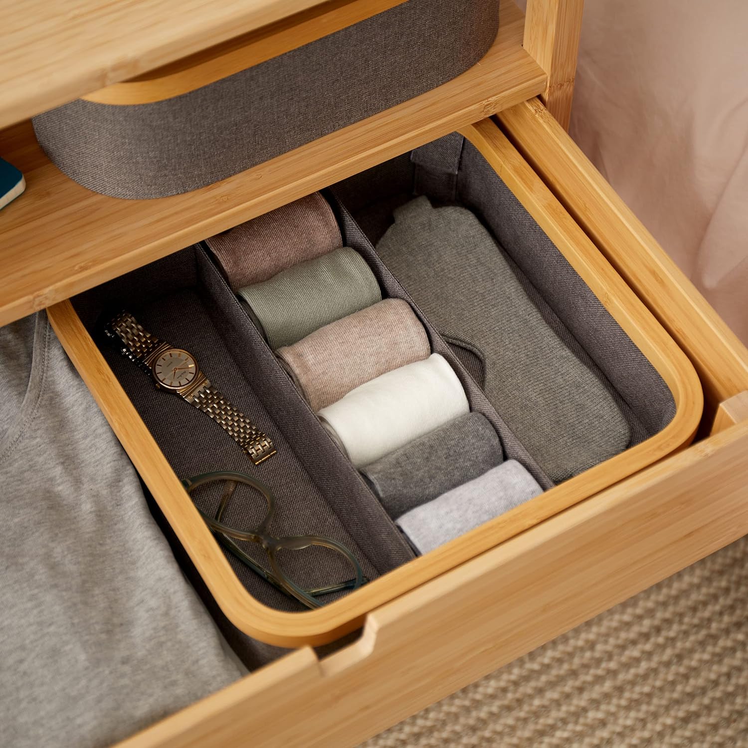 Organizer mit Bambus-Rahmen - 3er-Set - 30 x 30 x 9 cm (3/4/9 Aufteilung) in Taupe zum ordentlichen Verstauen und Organisieren.