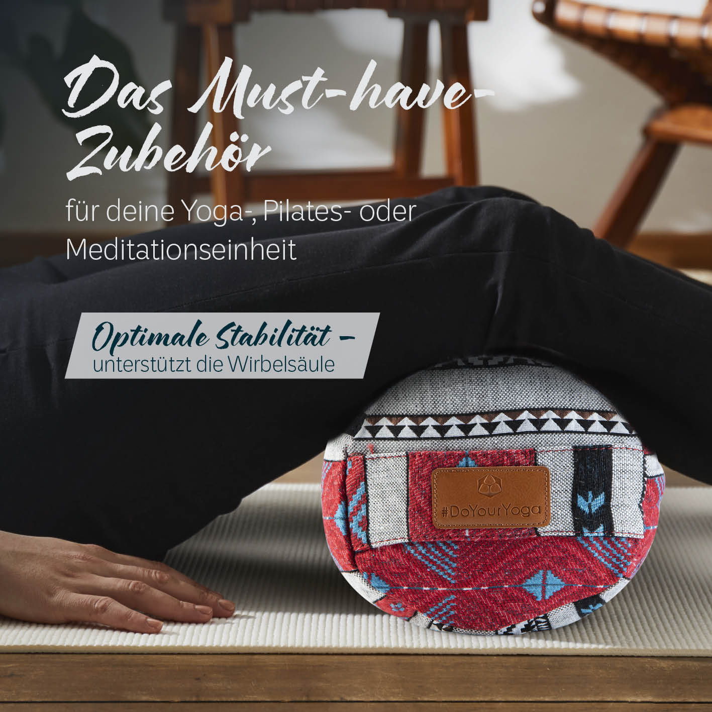 Yoga-Bolster Tarik - gefüllt mit Bio-Dinkelspelz, 68x22x22 cm, in buntem Design für Yoga, Pilates und Meditation, waschbar und stabil.