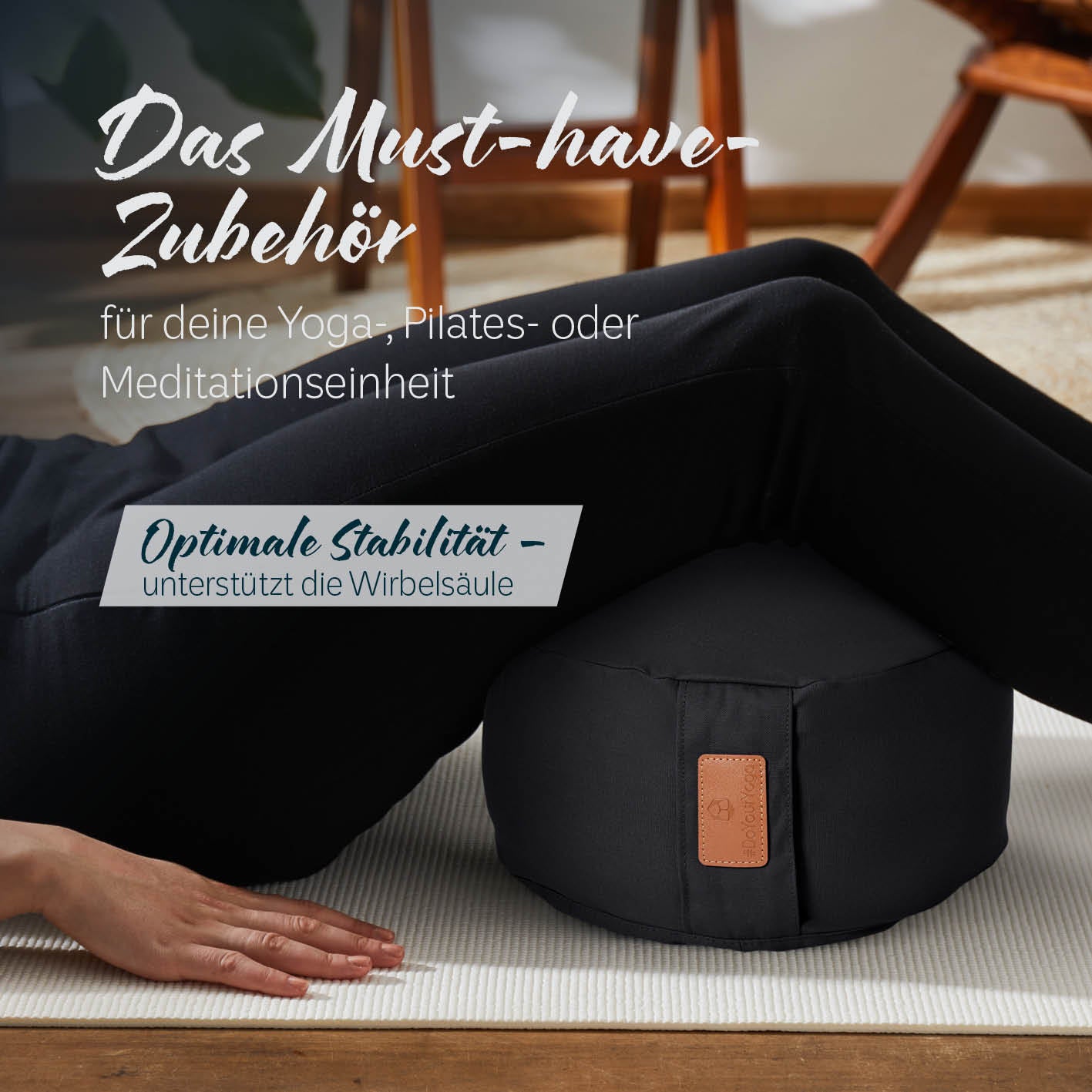 Yoga-Kissen Vishnu rund 30x30x15 cm schwarz, gefüllt mit Bio-Buchweizenschalen, ideal für Yoga, Pilates und Meditation.