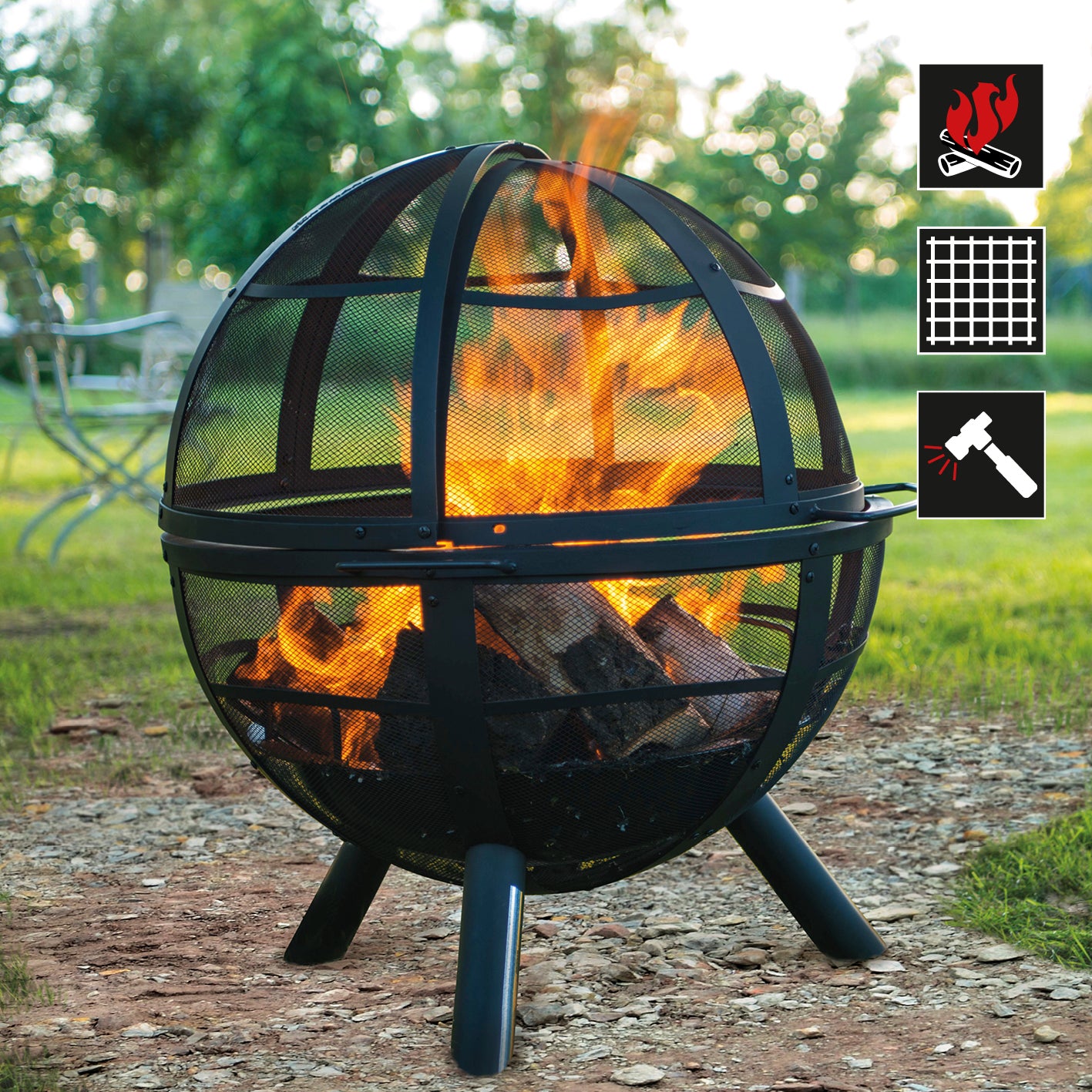 Wetterschutzhaube für Ball of Fire schützt den Feuerkorb vor Witterung und sorgt für langlebigen Außeneinsatz.
