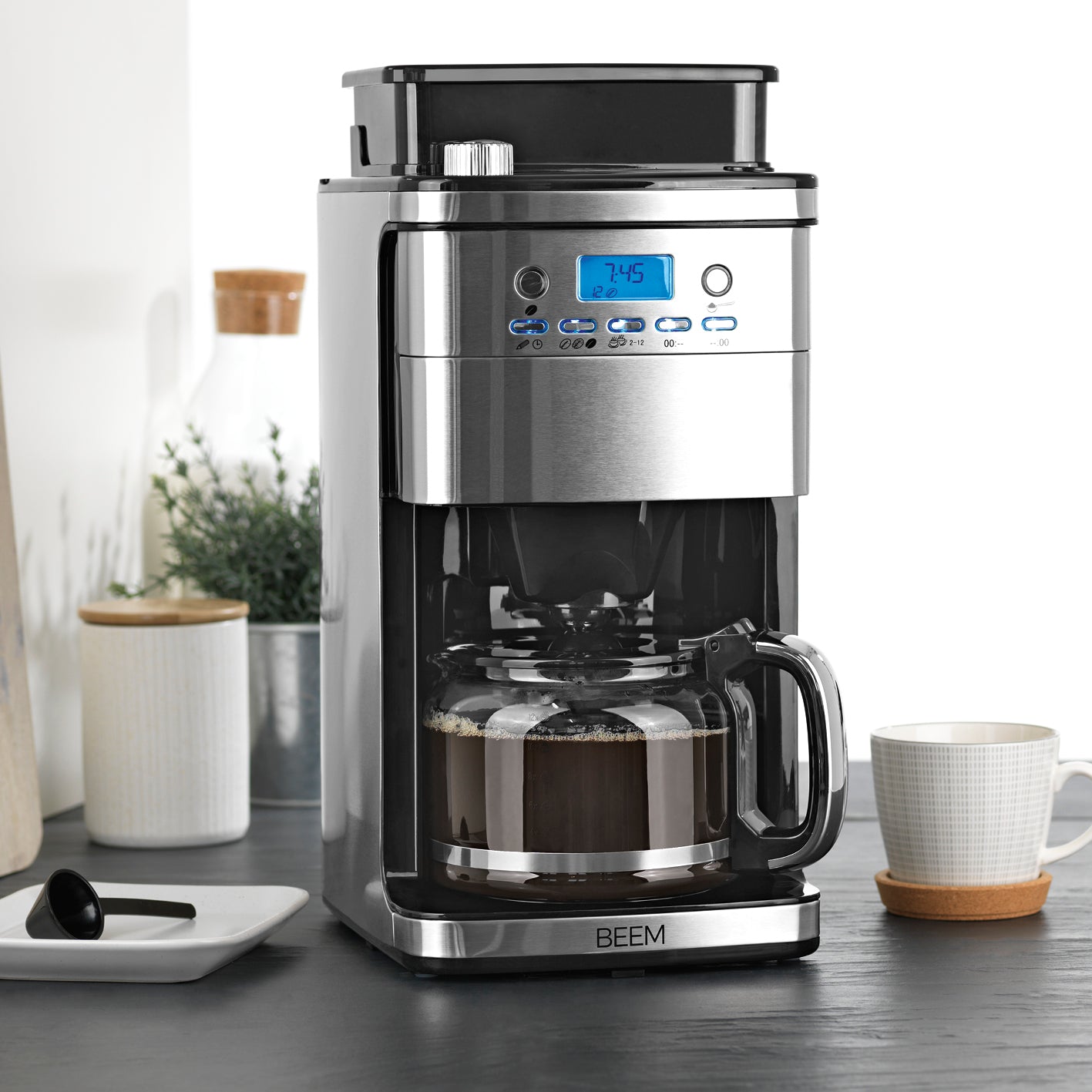 FRESH-AROMA-PERFECT SUPERIOR Filterkaffeemaschine mit Mahlwerk, 1,5 l Glaskanne, 28 Mahlgradeinstellungen, digitaler Timer, Edelstahl-Design.