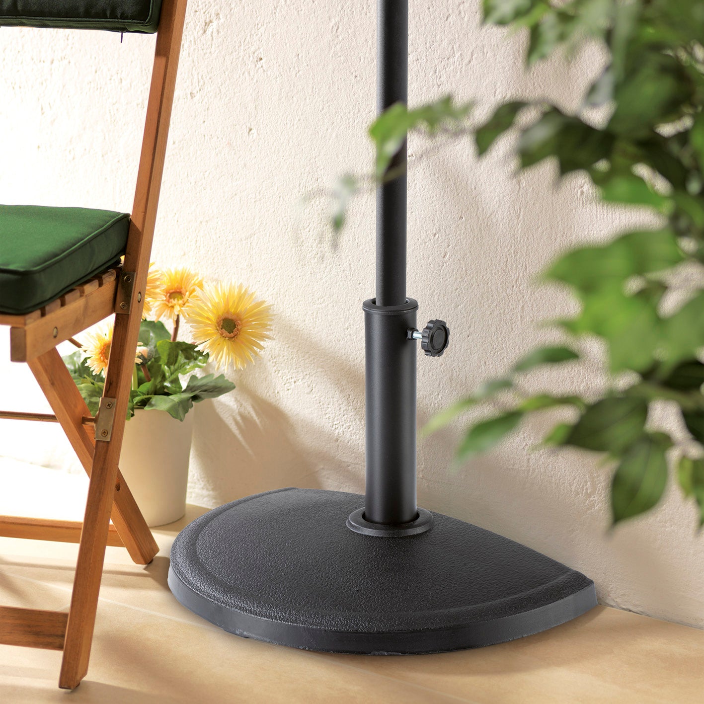 Sonnenschirmfuß Stein-Optik - 50x33x33cm - anthrazit mit halbrunder Form, wetterfest und massiv für einen sicheren Stand.