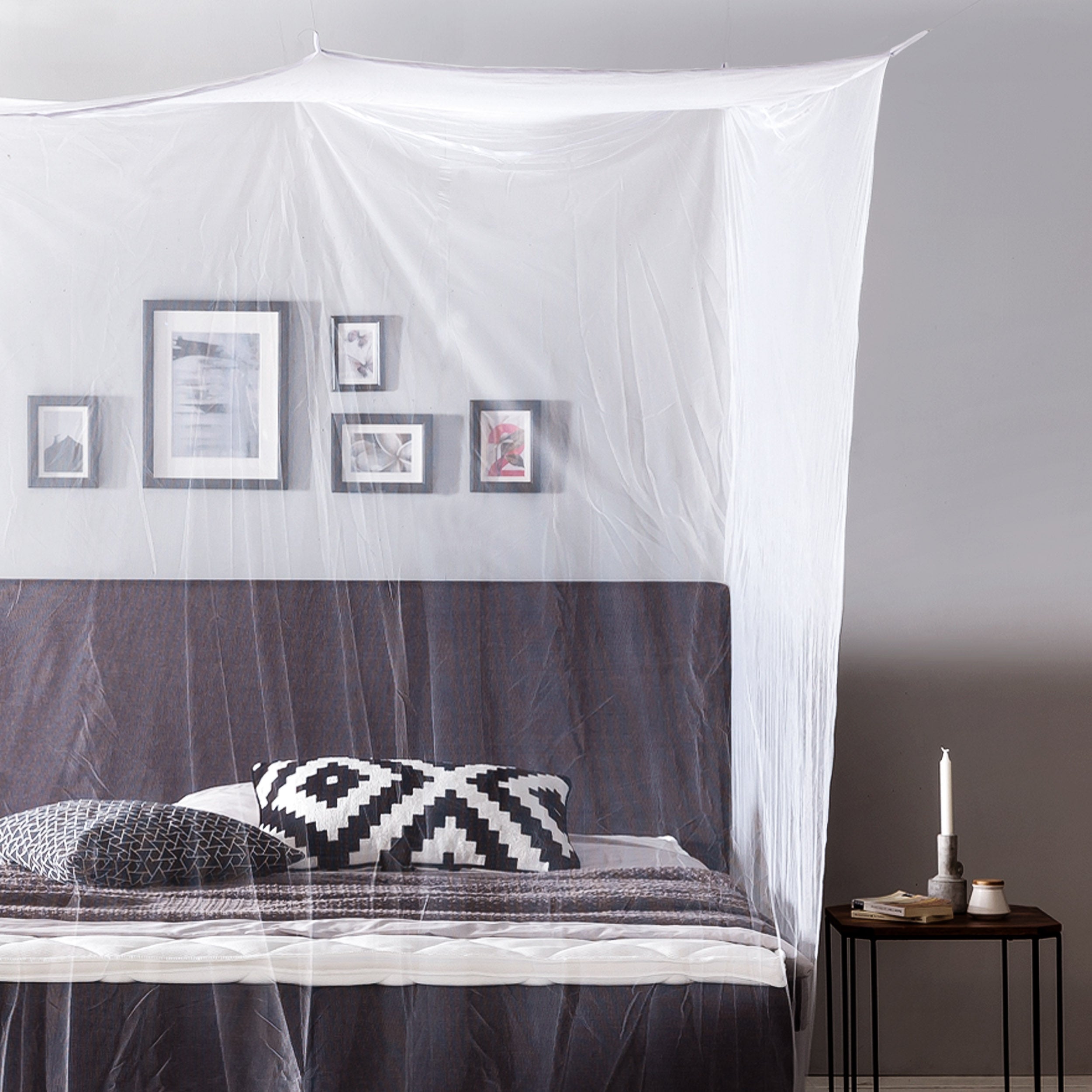 Moskitonetz Mückennetz - Passend für Einzelbett & Doppelbett - 200 x 200 x 210 cm - Weiß schützt effektiv vor Insekten.