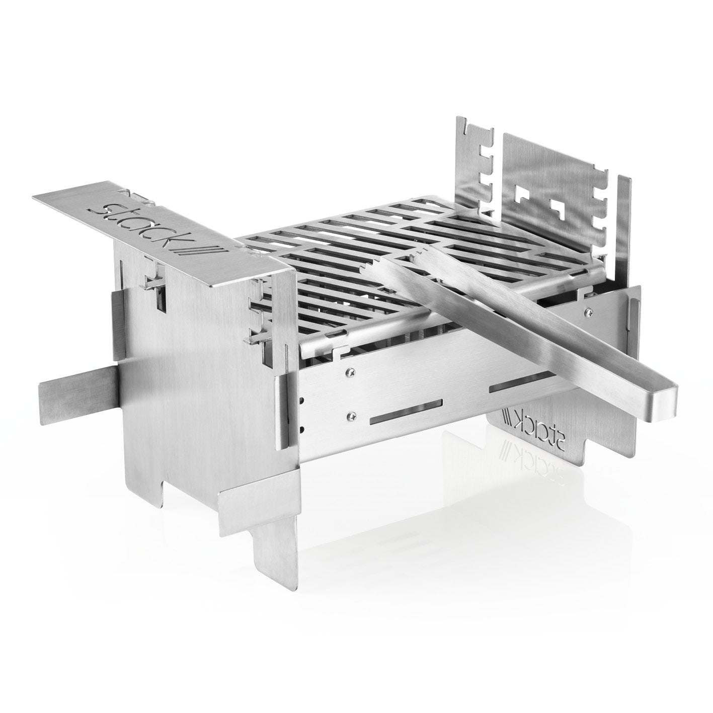Grill und Feuerstelle mobiler Edelstahlgrill mit Stecksystem, höhenverstellbarem Rost und Grillzange, ideal für 2-5 Personen.