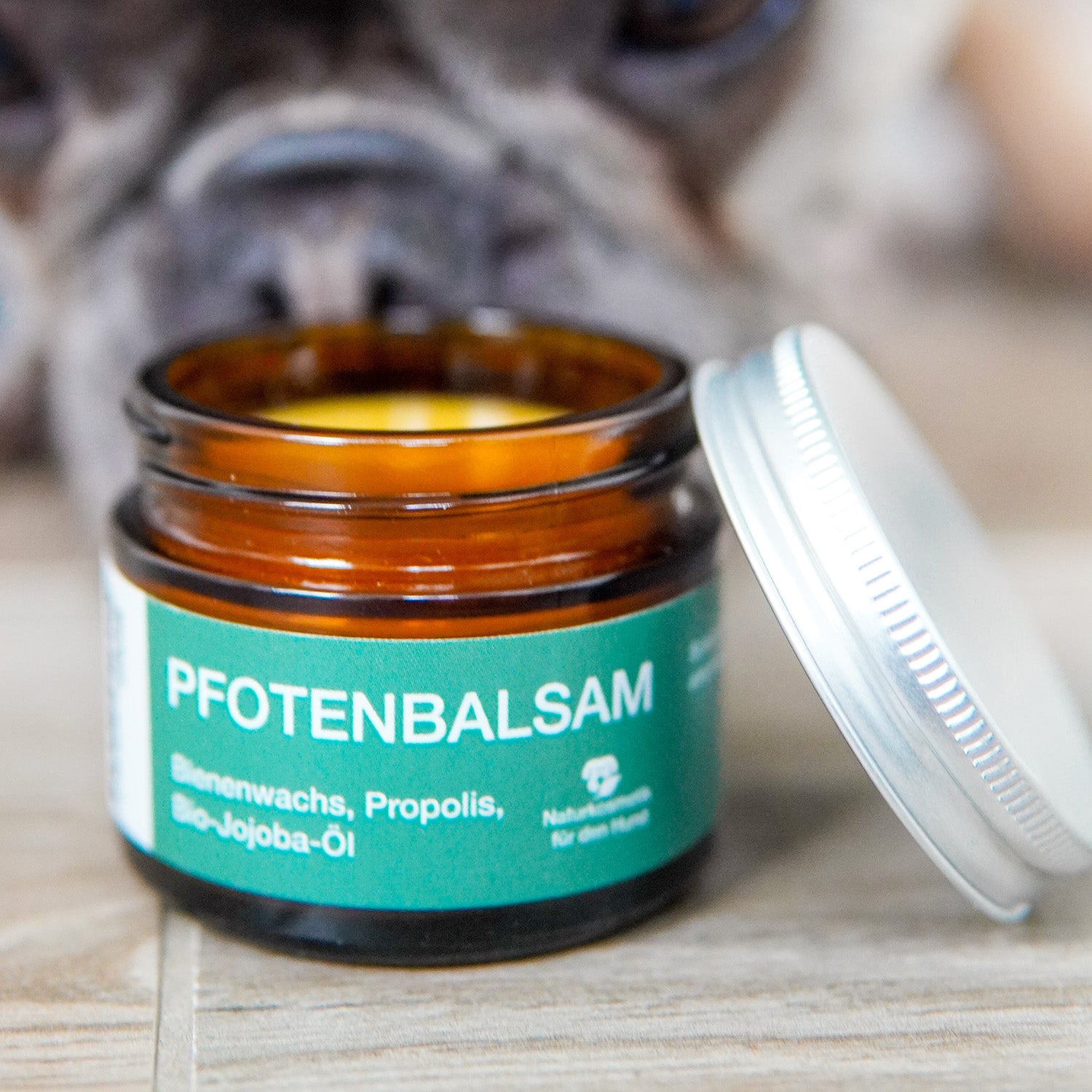 Pfotenbalsam - 50 ml - 100% natürlicher Pfotenschutz mit Propolis, Bienenwachs und Bio-Jojobaöl für empfindliche Hundepfoten.
