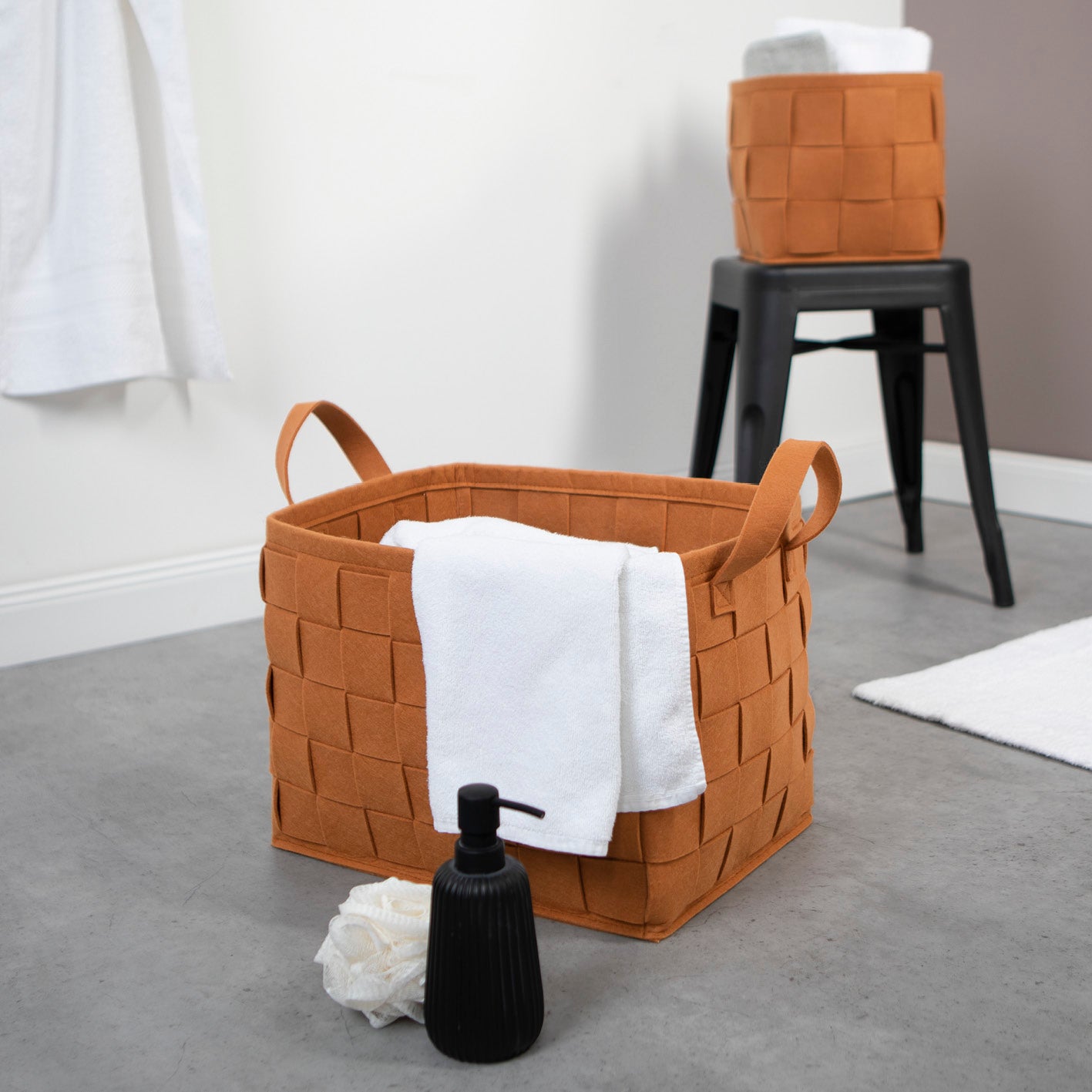 Filz-Aufbewahrungskorb L - 40 x 40 x 40 cm - Rost, faltbar, robust, kratzerfrei, vielseitig für Haushalt und modernes Scandi-Design.