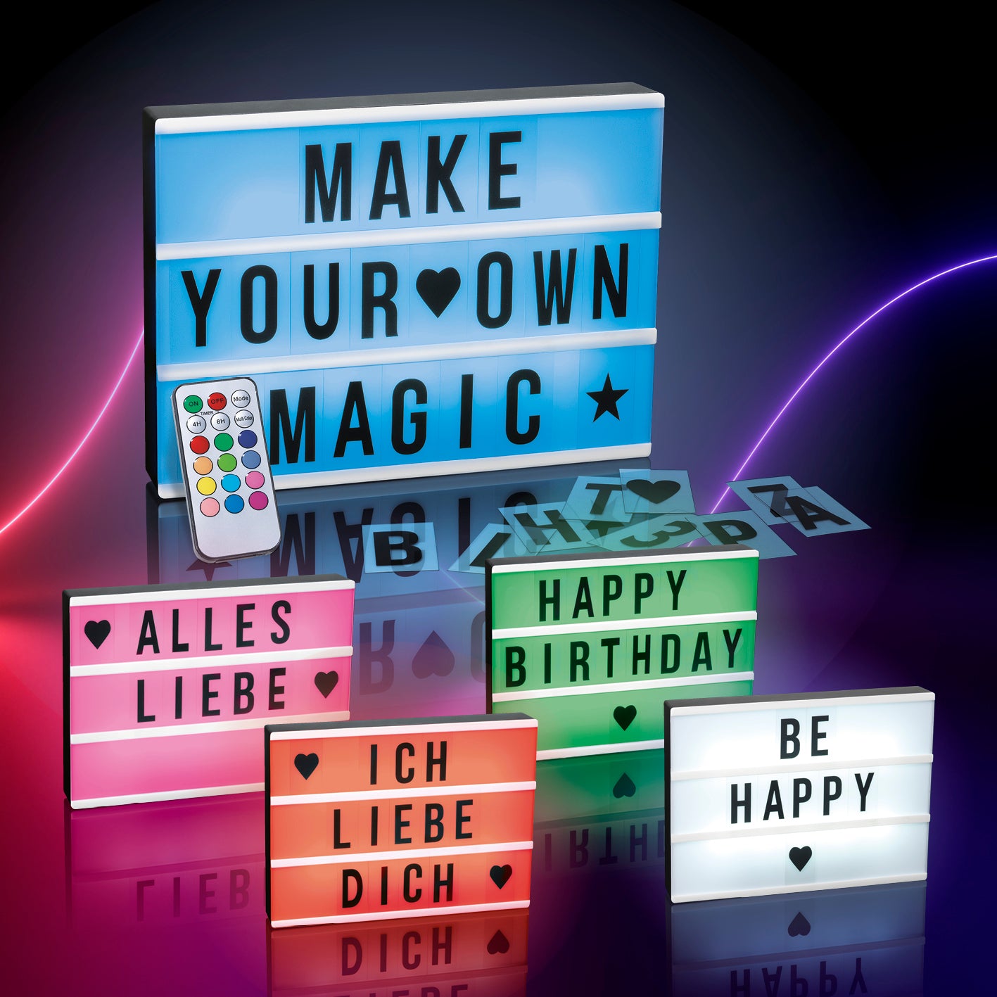 LED-Leuchtkasten mit 173 Buchstaben & Symbole inkl. Schreib-Set zeigt verschiedene individuell beschriftete Leuchtboxen.