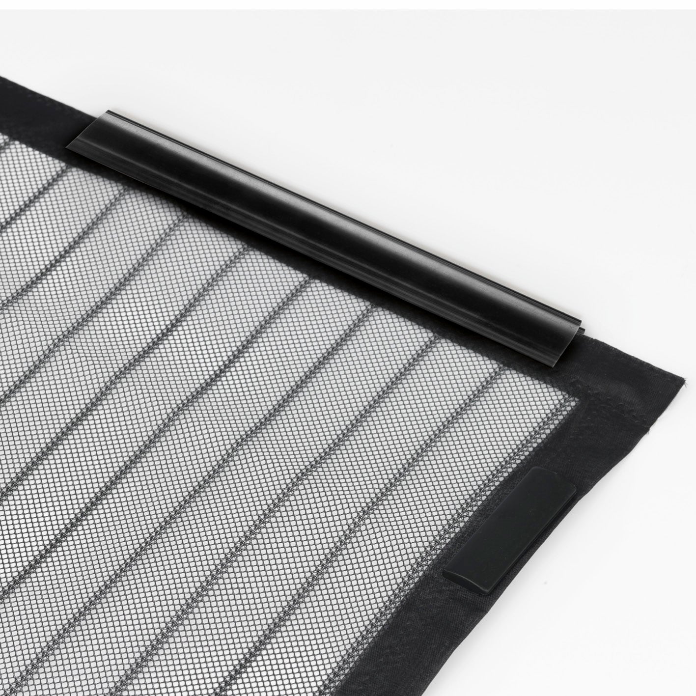 Tür-Insektenschutz 100 x 210 cm mit Magnetverschluss, selbstklebenden Klettverschlüssen und schnittbarem anthrazitfarbenem Netz