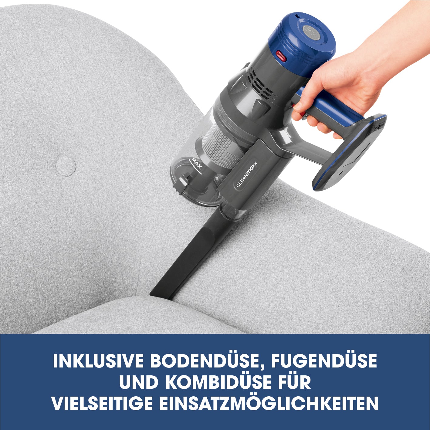 Kabelloser Hand- und Bodenstaubsauger mit Zyklontechnologie - anthrazit/blau, Handstaubsauger im Einsatz auf Sofa mit Fugendüse.