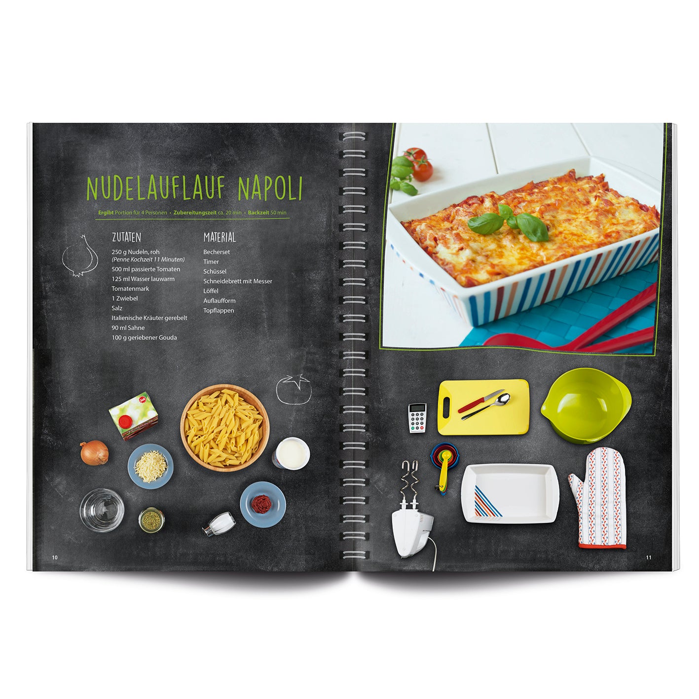 Rezeptbuch (Ergänzungsexemplar ohne Messbecher) - Band 5 - Ofen-Rezepte für die ganze Familie (DIN-A5) zeigt Nudelauflauf mit Zutaten und Werkzeuge.