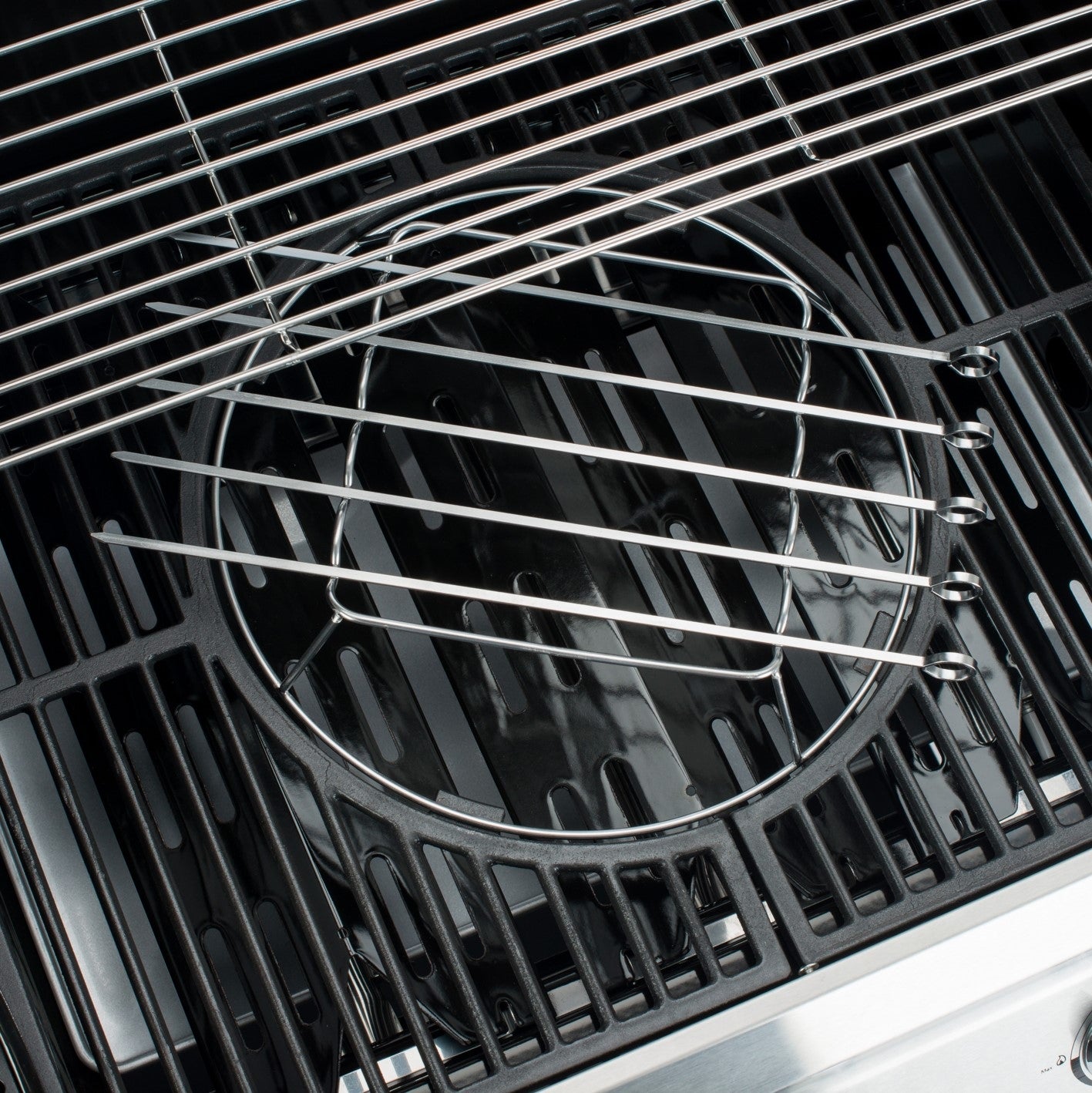 Grillspieß-Set - 41 cm - Edelstahl, runder Aufsatz mit 5 drehbaren Spießen und Edelstahlring für Gas- und Holzkohlegrills.