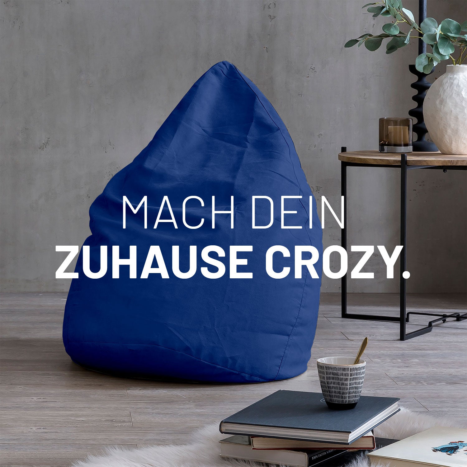 Luxury XL PLUS Sitzsack (220 L) in Royalblau, ergonomisch, formstabil mit hochwertiger EPS-Füllung, ideal für drinnen.