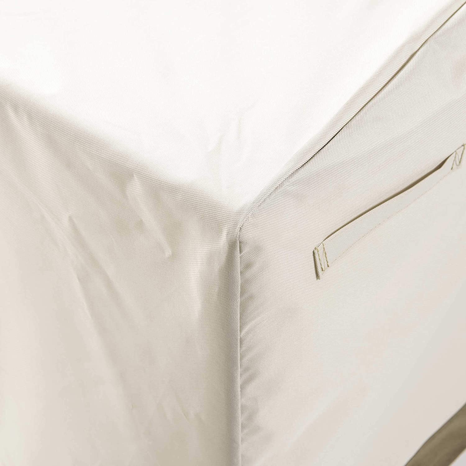 Abdeckplane für Gartenstühle - 64 x 79 x 102 cm - Beige, wasserdicht, UV-beständig, mit Haltegriffen, schützt vor Wetter und Schmutz.