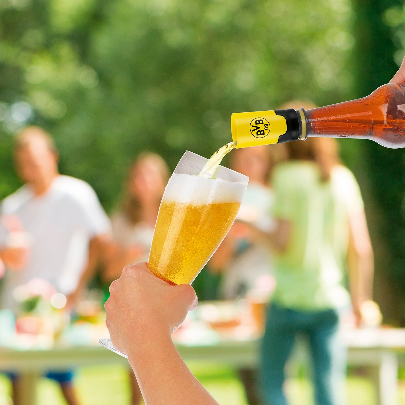 Bier-Aufbereiter im BVB-Design - 3er-Set, der Bier mild und frisch zapfen lässt, schützt vor Insekten, passend für viele Flaschen.