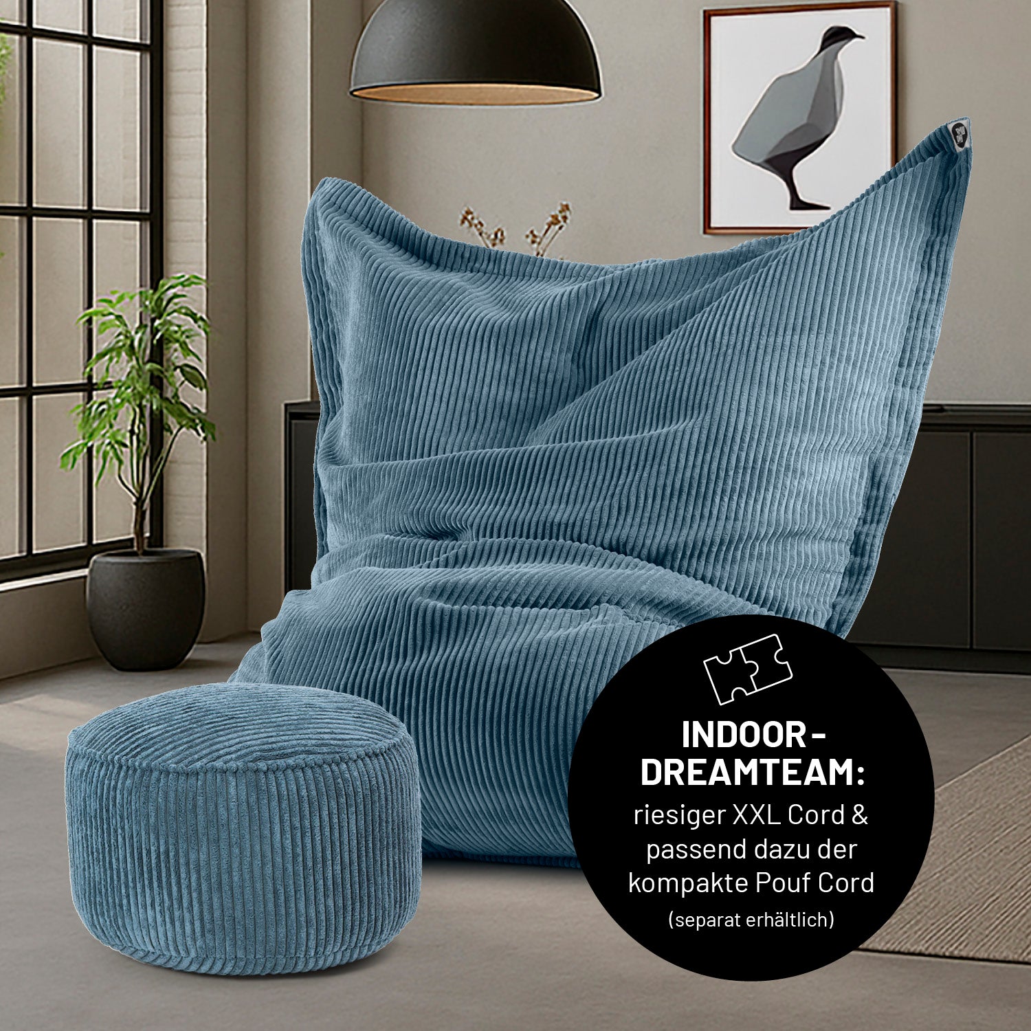 Sitzsack Classic XXL aus der LUMALAND Cord-Reihe - 380 L - 140 x 180 cm - Blau mit softem Cord-Bezug und geripptem Design im modernen Wohnraum.