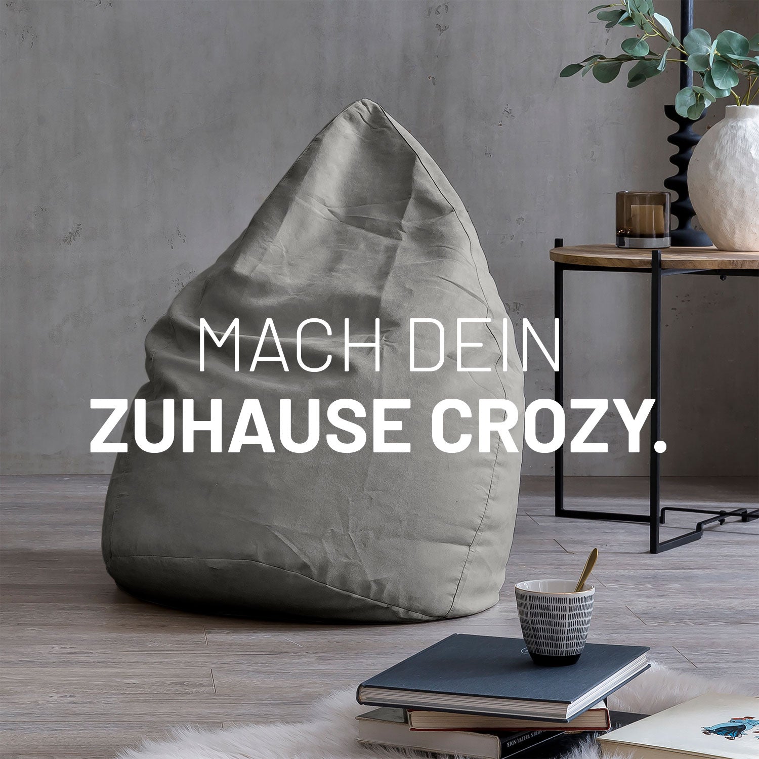 Luxury XL PLUS Sitzsack (220 L) in Grau, hochwertiges, geruchsneutrales Material, formanpassend und stabil für indoor Nutzung.